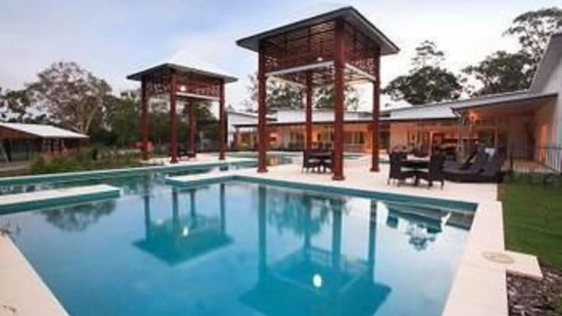 Senses Noosa North Shore location